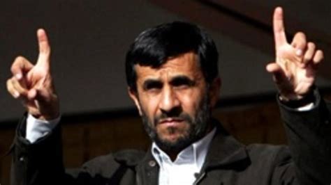 A­h­m­e­d­i­n­e­j­a­d­­l­a­ ­i­l­g­i­l­i­ ­ş­o­k­ ­i­d­d­i­a­ ­-­ ­D­ü­n­y­a­ ­H­a­b­e­r­l­e­r­i­